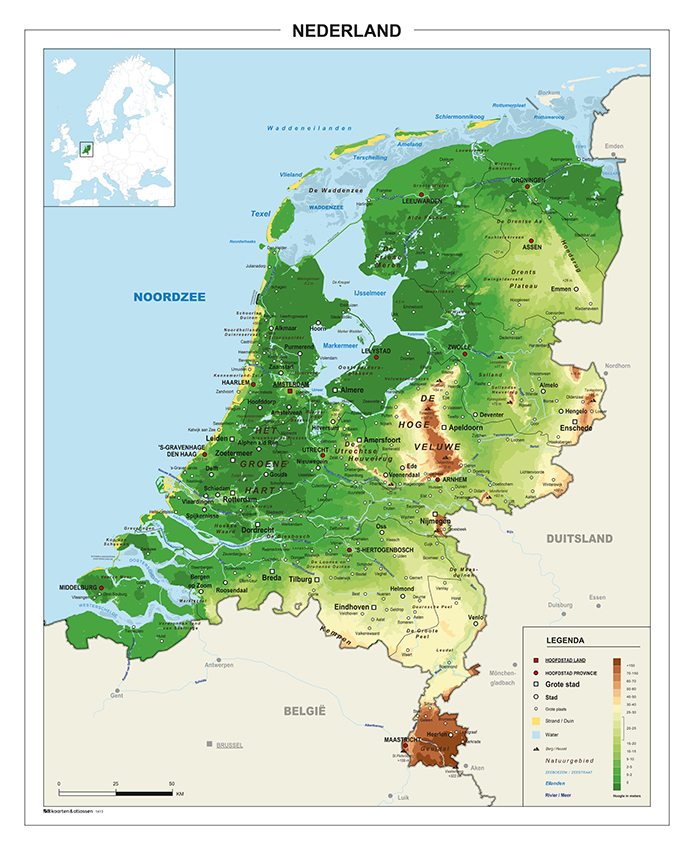 Prachtige natuurkundige kaart van Nederland waarin duidelijk de hoogteverschillen zijn aangegeven